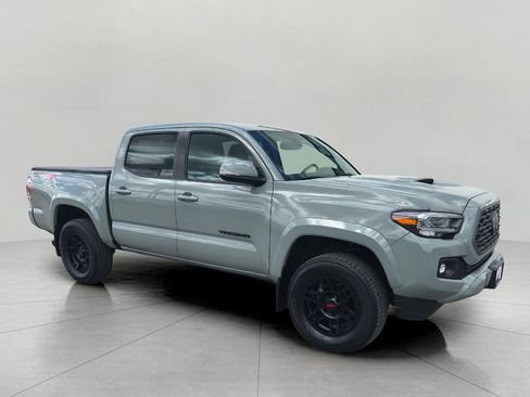 Used 2022 Toyota Tacoma TRD Sport w/ TRD Premium Sport Package AWD/4WD image 1