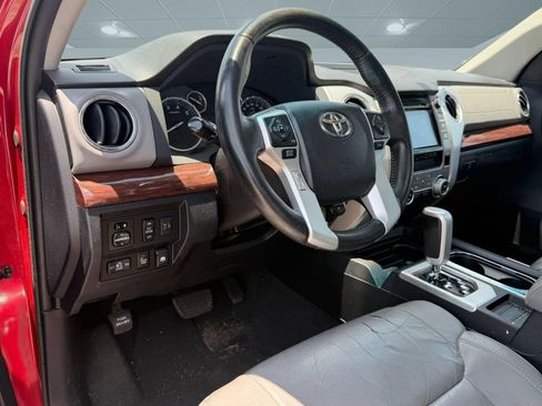 Used 2016 Toyota Tundra Limited w/ Limited Premium Package RWD image 4