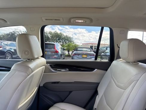 Used 2024 Cadillac XT6 Premium Luxury image 21
