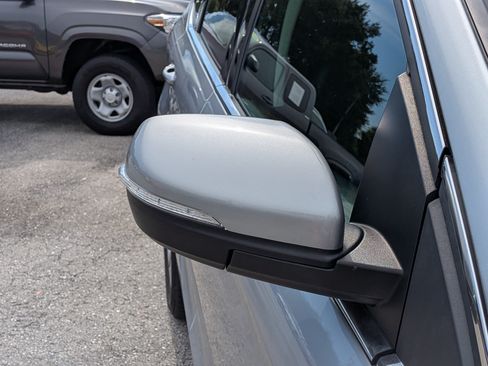 Used 2024 Ford Edge Titanium AWD/4WD image 12