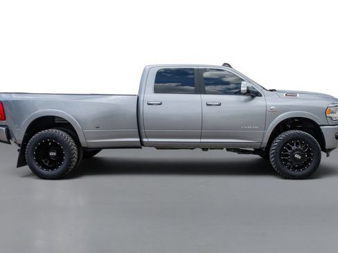 Used 2022 RAM 3500 Laramie AWD/4WD image 5