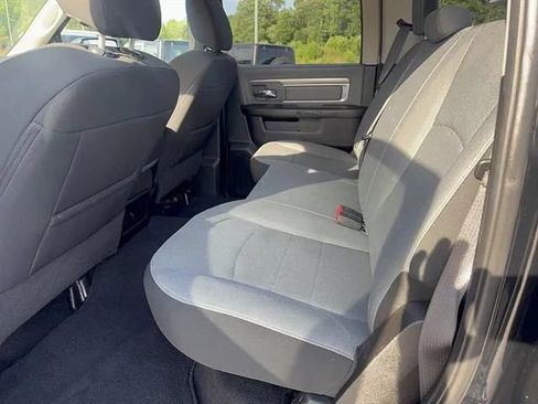 Used 2021 RAM 1500 Classic SLT AWD/4WD image 11