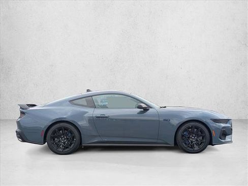 Used 2025 Ford Mustang GT Premium w/ GT Performance Package image 4