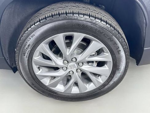 Used 2025 Buick Enclave Preferred AWD/4WD image 33