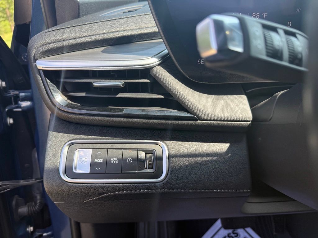 Used 2025 Buick Enclave Preferred w/ LPO, Floor Liner Package FWD image 35