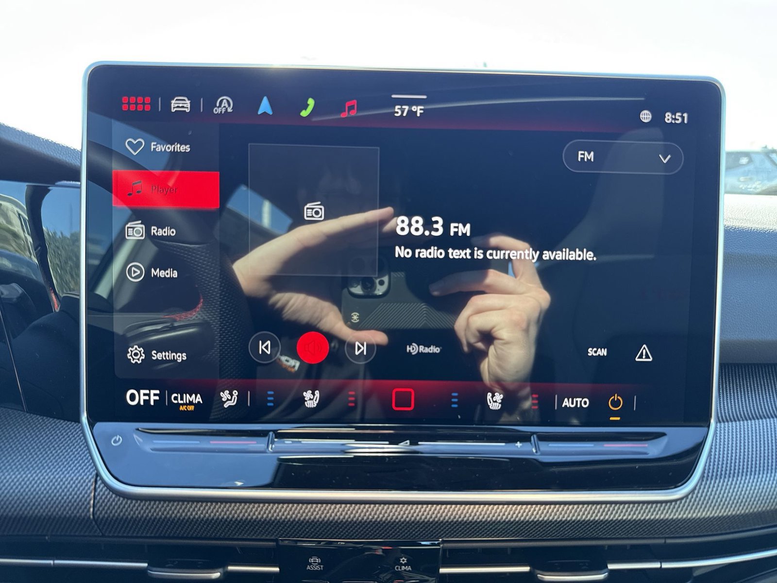 New 2026 Volkswagen GTI SE FWD image 18