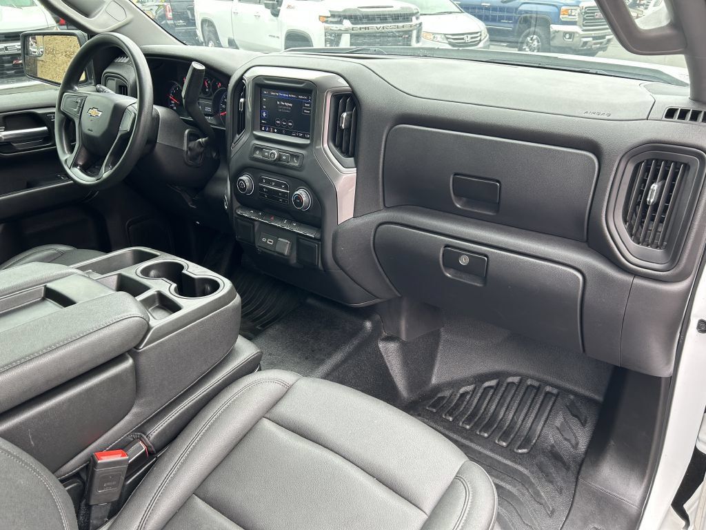 Used 2023 Chevrolet Silverado 1500 W/T RWD image 17