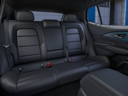 New 2026 Chevrolet Equinox EV LT FWD image 31