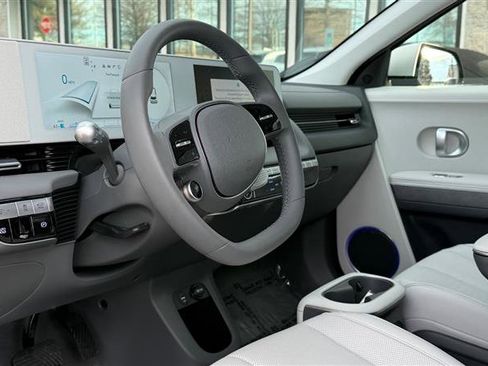 Used 2024 Hyundai Ioniq 5 Limited image 17