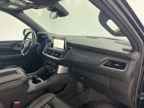 Used 2023 Chevrolet Suburban Z71 w/ Luxury Package image 27