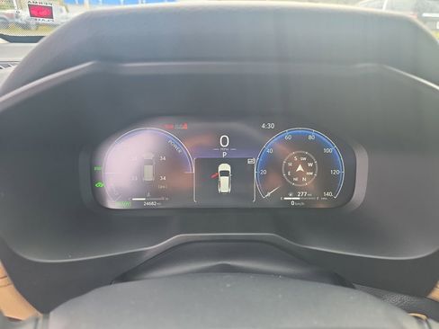 Used 2024 Toyota RAV4 Limited image 28