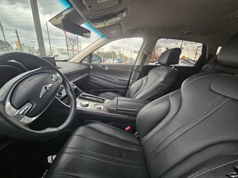 Used 2024 Genesis GV80 2.5T image 10