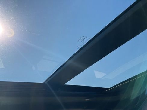 Used 2019 Jeep Grand Cherokee Limited w/ Luxury Group II image 30