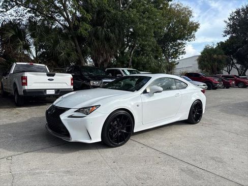 Used 2016 Lexus RC 200t image 2
