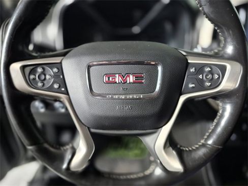 Used 2018 GMC Canyon Denali image 20