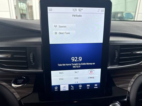 Used 2023 Ford Explorer Limited w/ Limited Technology Package RWD image 14
