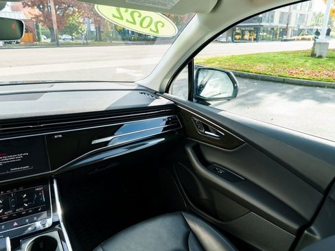 Used 2022 Audi Q7 3.0T Premium image 9