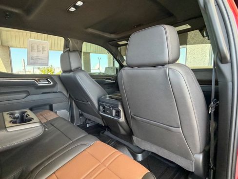 Used 2026 Chevrolet Silverado 1500 High Country RWD image 34