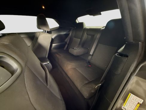 Used 2022 Dodge Challenger SXT RWD image 25