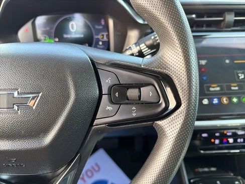 Used 2023 Chevrolet Bolt EUV LT image 26