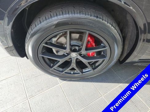 Used 2020 Alfa Romeo Stelvio Ti Sport w/ Quick Order Package 22S Sport image 6