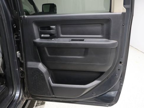 Used 2016 RAM 1500 ST w/ SXT Appearance Group image 20