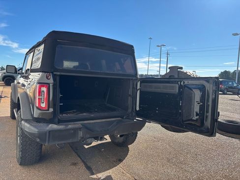 Used 2021 Ford Bronco Badlands image 27