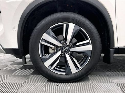 Used 2023 Nissan Rogue Platinum w/ Platinum Premium Package AWD/4WD image 10