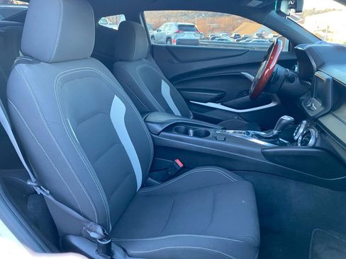 Used 2017 Chevrolet Camaro LT image 32
