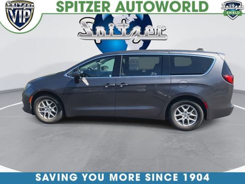Used 2023 Chrysler Voyager LX FWD image 6