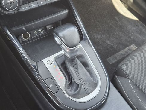 Used 2019 Kia Forte S w/ S Premium Package FWD image 18