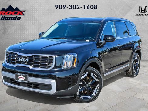 Used 2025 Kia Telluride S FWD image 1