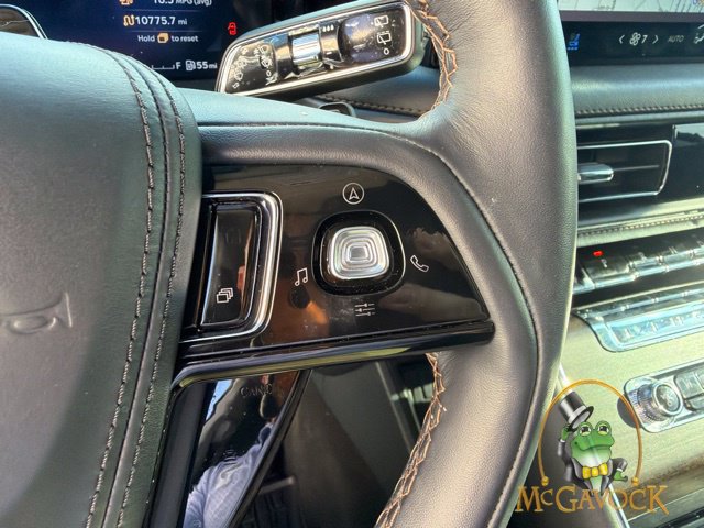 Used 2026 Lincoln Aviator Reserve w/ Jet Appearance Package RWD image 18