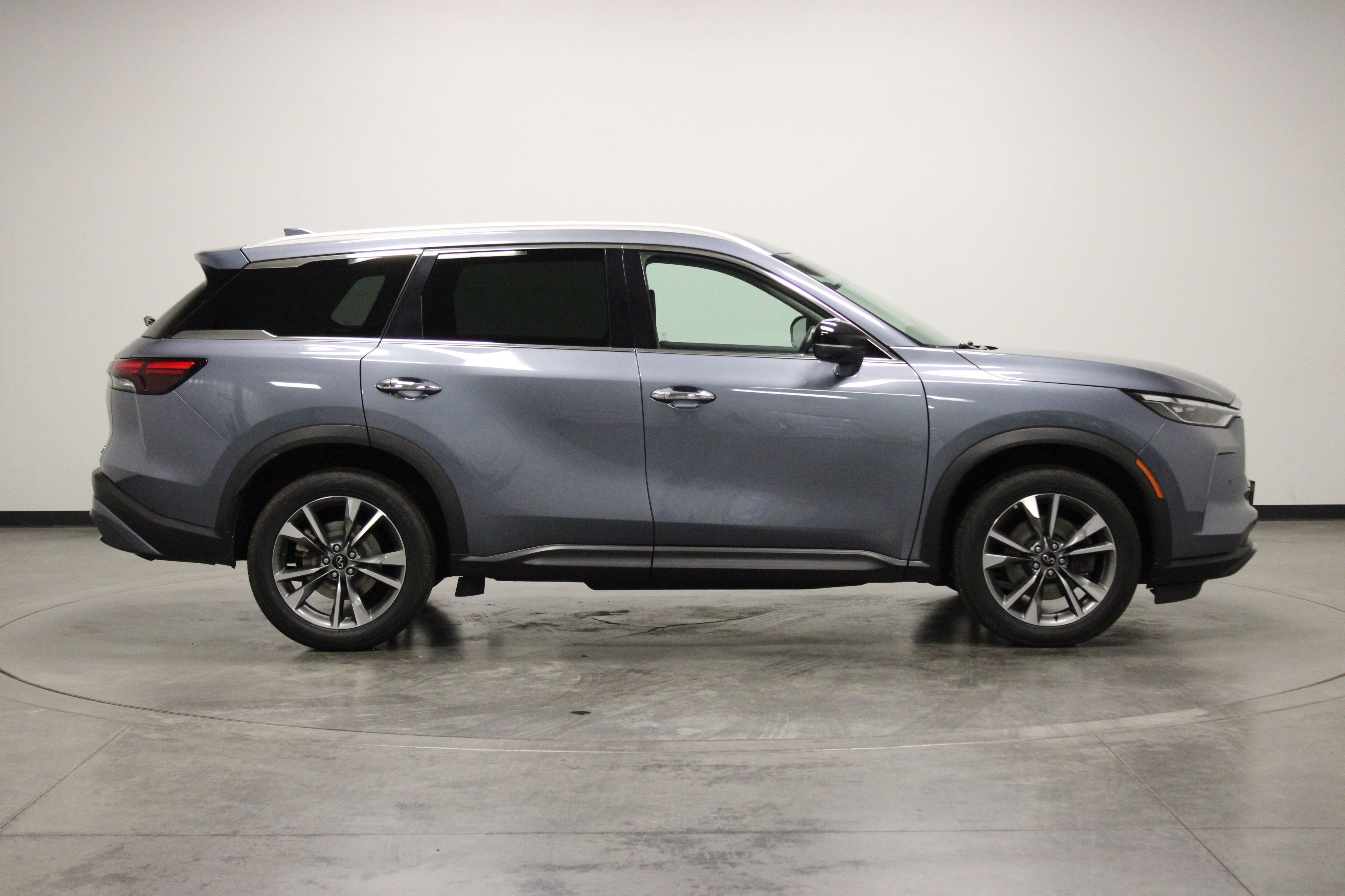 Used 2024 INFINITI QX60 Luxe AWD/4WD image 9
