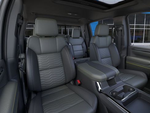 New 2026 Chevrolet Silverado 2500 ZR2 AWD/4WD image 16