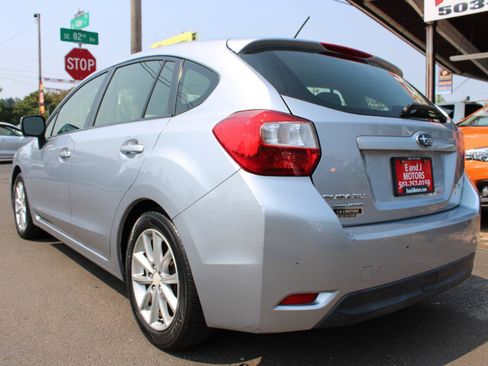 Used 2014 Subaru Impreza 2.0i Premium w/ All-Weather Package w/CVT AWD/4WD image 4
