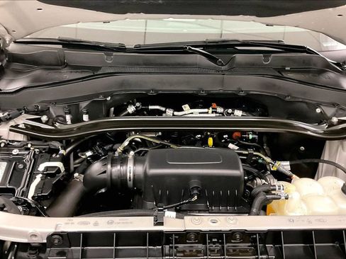 Used 2023 Ford Explorer Limited image 25