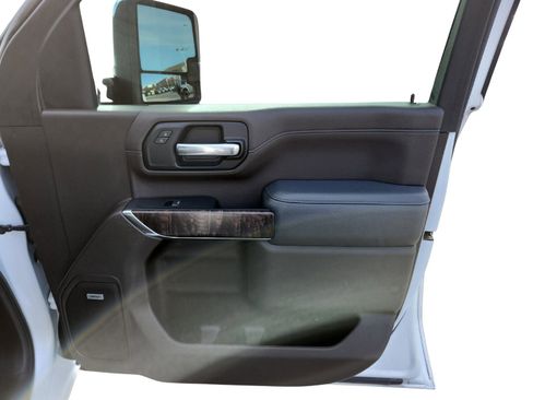 Used 2020 GMC Sierra 2500 Denali w/ Denali Ultimate Package image 26