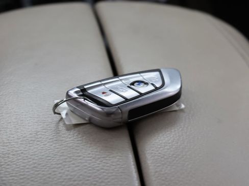 Used 2018 BMW X5 xDrive35i w/ M Sport Package image 19