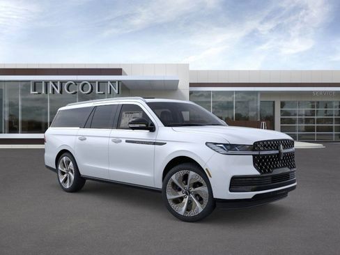 New 2025 Lincoln Navigator L Black Label image 7