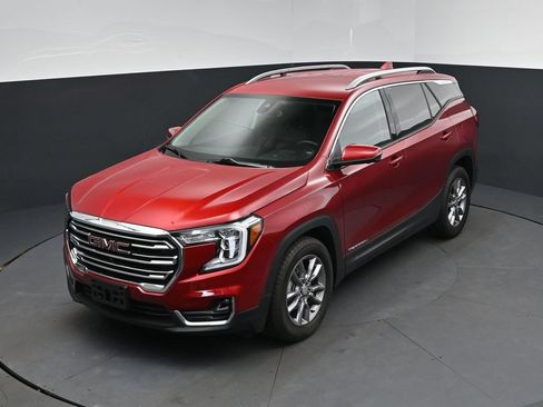 Used 2024 GMC Terrain SLT w/ Tech Package FWD image 31