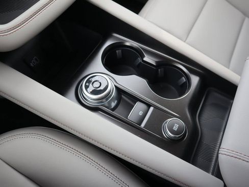 New 2026 Ford Explorer Active w/ Active Comfort Package image 9