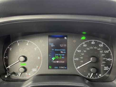 Used 2024 Toyota Corolla LE AWD/4WD image 13