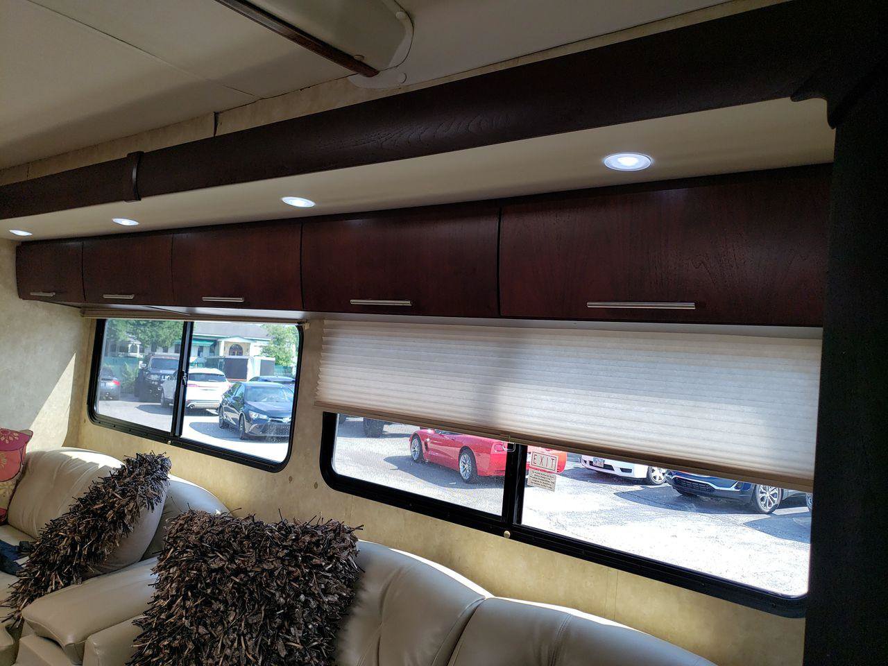 Used 2008 Freightliner Sprinter 3500 RWD image 43