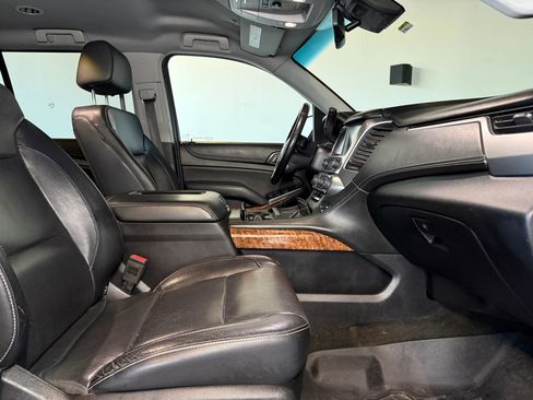 Used 2018 Chevrolet Suburban Premier image 34