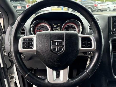 Used 2014 Dodge Grand Caravan R/T w/ Safety Sphere Group FWD image 21