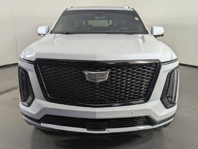 Used 2026 Cadillac Escalade Platinum Sport w/ LPO, ONYX Package AWD/4WD image 3