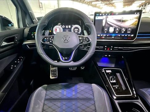 Used 2025 Volkswagen Golf R Black Edition image 8