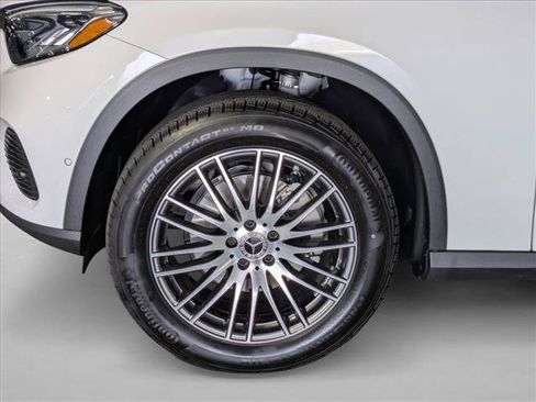 Certified 2026 Mercedes-Benz GLC 300 image 21