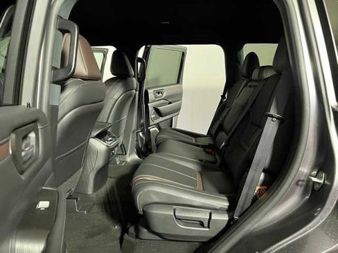 New 2025 Nissan Armada SL image 14